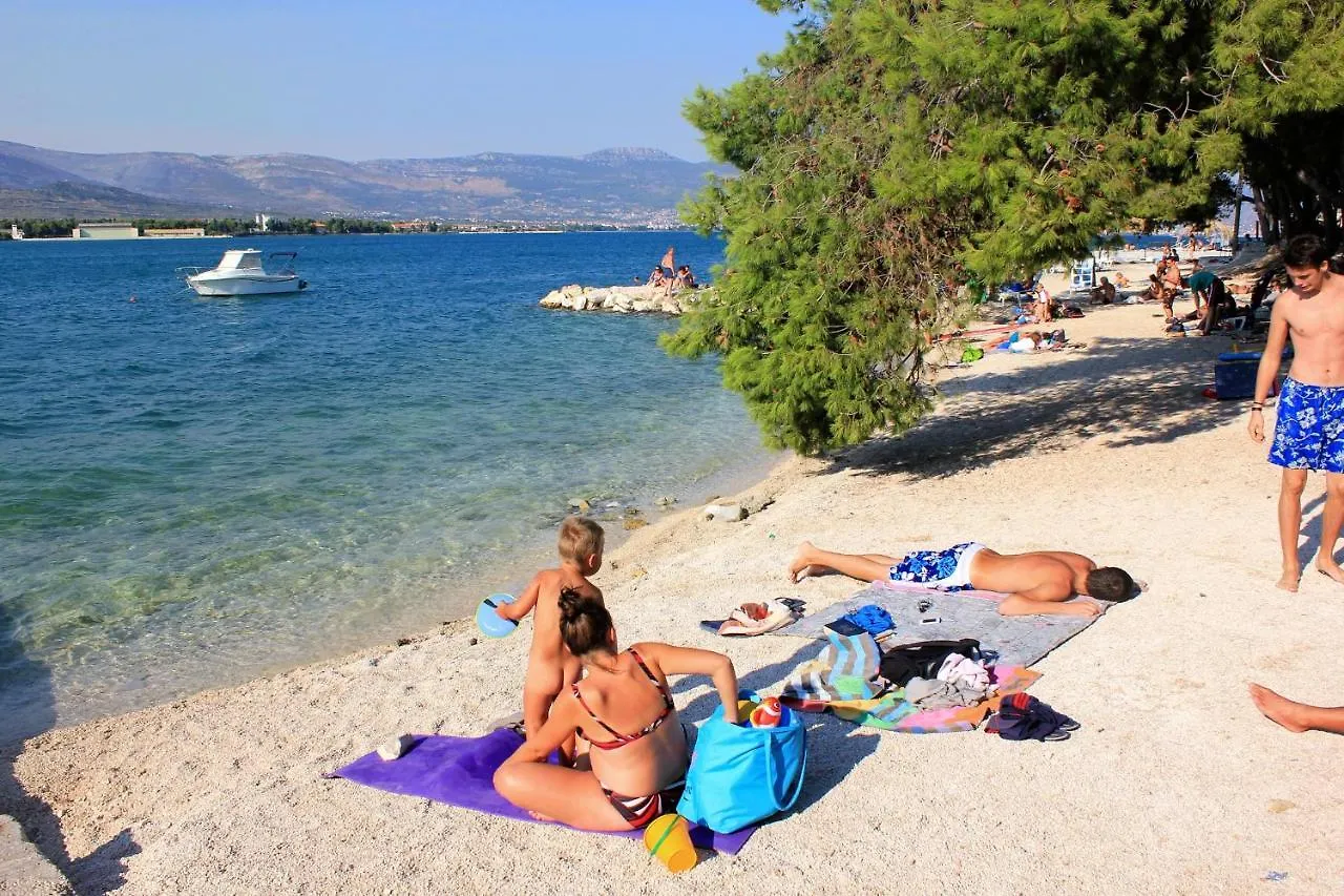 Apartments By The Sea Arbanija, Ciovo - 4320 Trogir